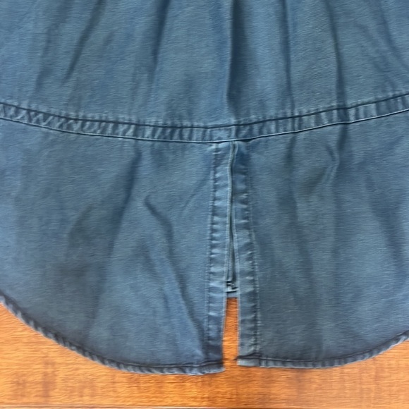 Saks  Fifth Avenue button down shirt Size M - Picture 8 of 10